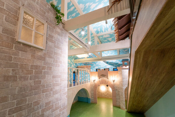 大人気の室内遊び場付き子連れホテル「KidsGarden＆Cocon」に合計30名無料ご招待！知育玩具「Kitwell」とコラボ