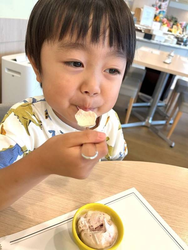 至福の食べ放題に4歳児もにっこにこ♡ 夢のハーゲンダッツ食べ放題＆リゾート料理を楽しめるホテルブッフェに親子が潜入！