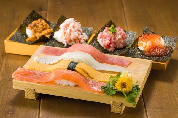 お寿司もカニも海鮮しゃぶしゃぶも食べ放題！【未就学児無料&小学生半額】夏休み限定の豪華すぎるプラン