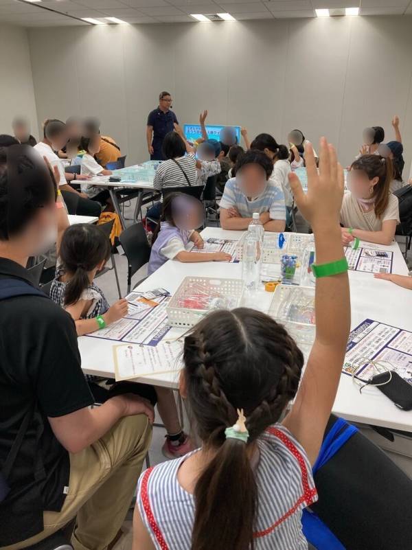 地震で電気が止まったら三日間で1人何本の電池が必要？ 小学1年生が防災×科学工作を学んでみた【夏休みの自由研究のヒントに！】