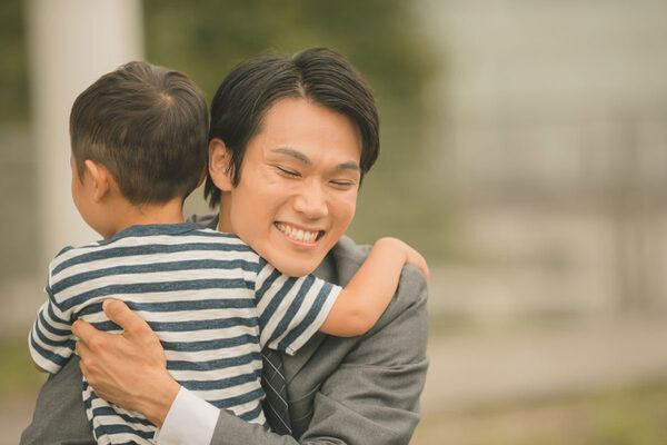 通学路での被災も…大地震発生時「家・路上・街」にいる子が“自分で命を守る”には？ 家族再会のためにできること