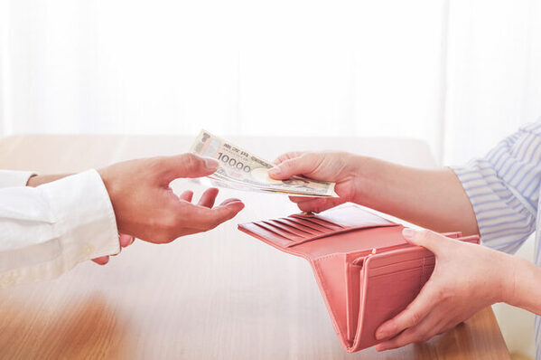 お金が貯まる夫婦は「ある費用」を夫に渡す！ その効果がスゴすぎた