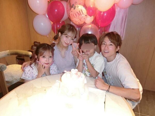 辻希美さん「あと数週間で」第五子出産！「みんなにお祝いしてもらって、お腹もいっぱい撫でてもらって」初めての体験