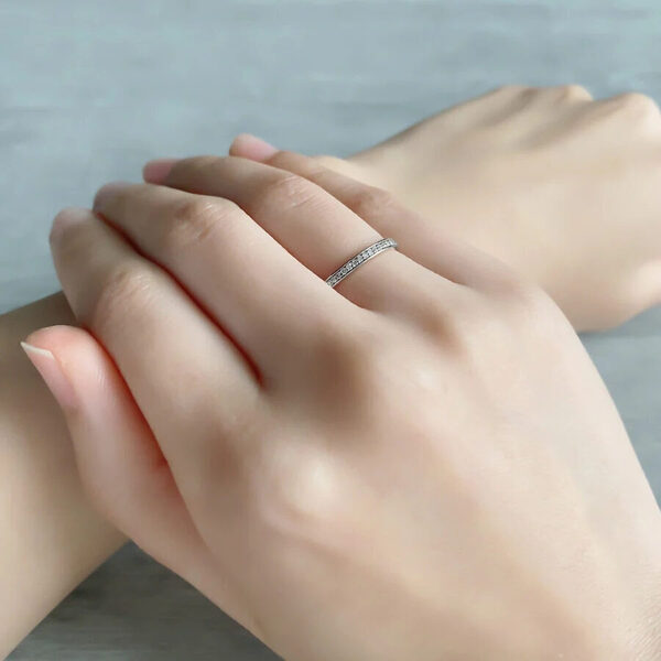 結婚指輪に重ねづけして“こなれ感”アップ！ 優美な繊細さを持つ「1DK Jewelry works」のジュエリー