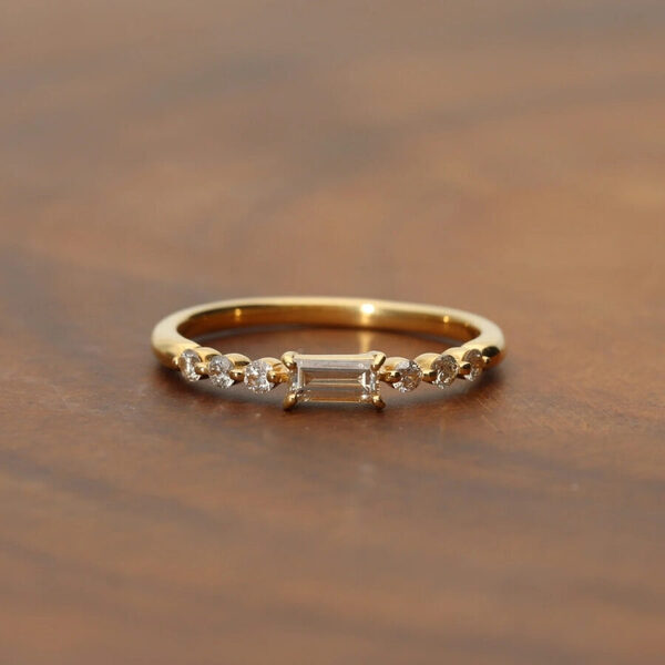 結婚指輪に重ねづけして“こなれ感”アップ！ 優美な繊細さを持つ「1DK Jewelry works」のジュエリー