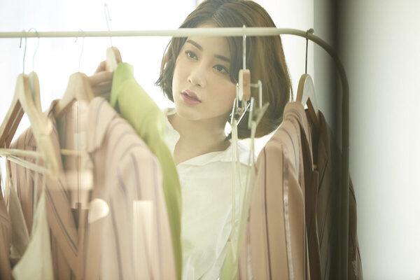 多すぎ!? 服・美容代で月8万、ドラッグストアで月5万！「うっかり買い」で毎月赤字に…共働きの家計をFPが斬る！