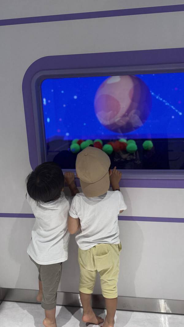 猛暑でも思いっきり子どもが遊べるユートピア！ 屋内型こどもの遊び場「ちきゅうのにわ」最大規模の港北店を遊び倒したレポ