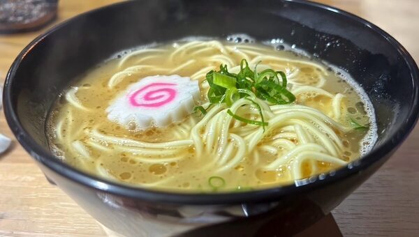 【本格寿司を無料で！】25組50人限定で「本格鮨コース」無料＆ラーメン食べ放題！大阪・心斎橋「鮨 成翔」