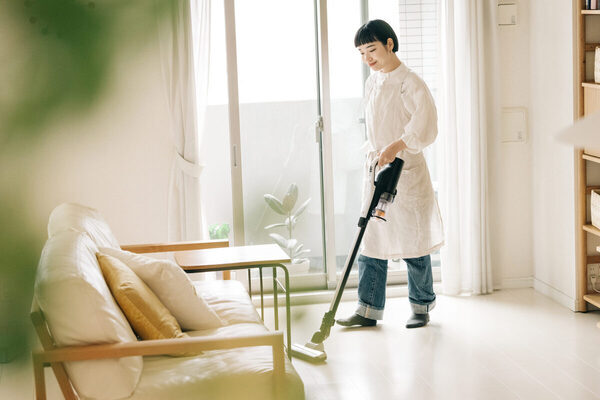 「キキクル」「フェーズフリー」「プラ1備蓄」で夏の災害から身を守る。防災アナ・奥村奈津美さんに聞いた