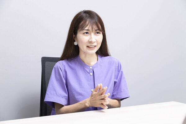 「キキクル」「フェーズフリー」「プラ1備蓄」で夏の災害から身を守る。防災アナ・奥村奈津美さんに聞いた