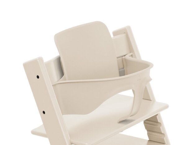 オシャレ！ストッケの名作チェア「トリップ トラップ」に上品な新色バニラホワイト登場【アカチャンホンポ限定】
