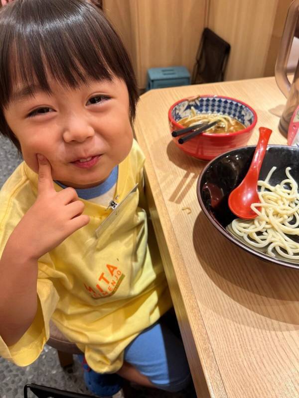 【豪華お土産も】三田製麺所で「ちびっこ店員」に変身！ 店舗で超本格的なスタッフ体験＆まかないを楽しんできたレポ