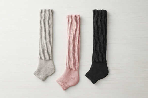 サーモスのアパレルブランドから秋冬ニューアイテム！ 注目は「足首あったかビーズウォーマー」