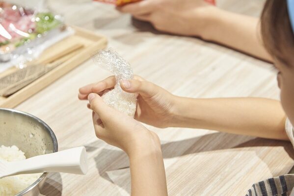 おうちでお寿司が作れる「おうちすしパ」が簡単すぎて神だった！ 夏休みのおうちアクティビティにぴったりかも！