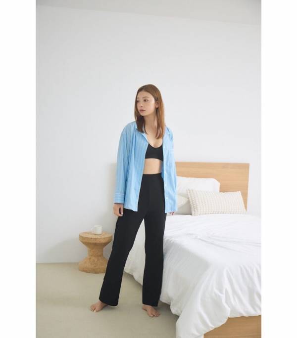 おうちも外出もOK！履くだけ補整×美脚見え！BAMBI WATERの新作“ガードル入りフレアパンツ”誕生