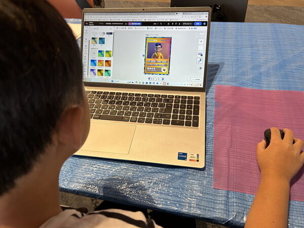 小4息子が挑戦！スペシャルなオリジナルトレカ作り♪ おりぞめ×Adobe Expressの親子向けワークショップ