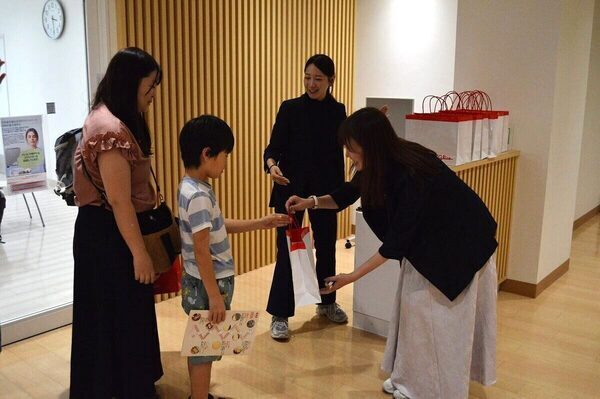 【おいしい♡楽しい♡学びもある♪】夏休み、グリコのお菓子工場ツアーに親子そろって大満足した件｜親子体験レポ
