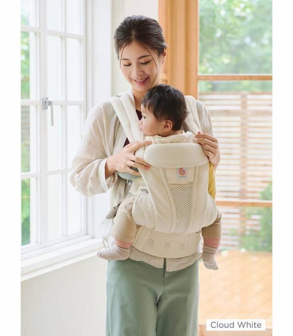 ふわり包み込む白。“クラウドホワイト”がエルゴベビー「OMNI Deluxe」に仲間入り！8/29発売
