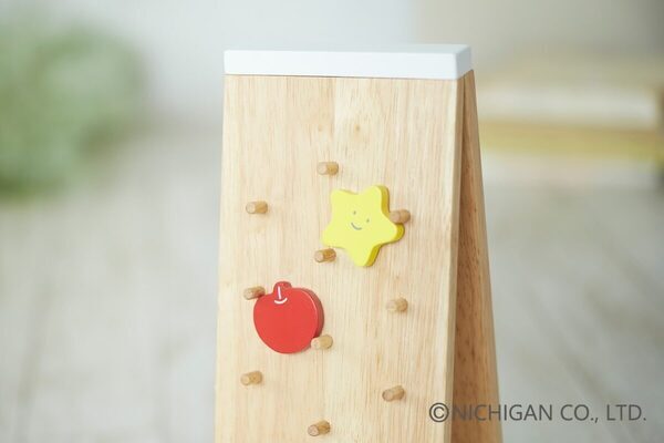 【リニューアルでさらに楽しく】子どもの好奇心と成長を応援する木のおもちゃ！五感を刺激する『ことことスロープⅡ』発売