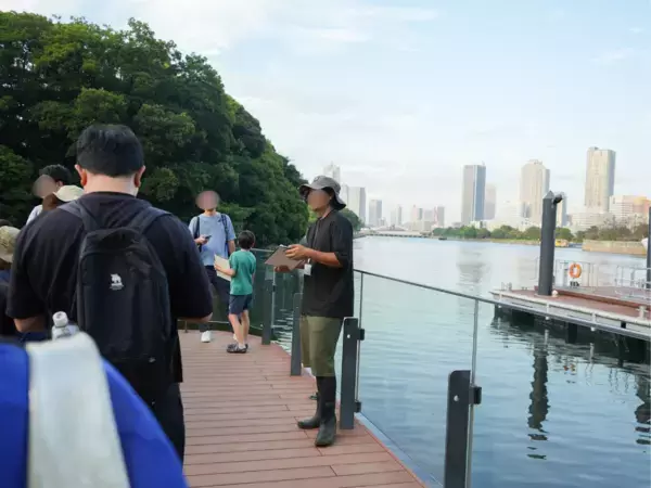 東京の高層ビルの間に干潟が出現！ ラグジュアリーホテルで新感覚の“干潟と食”の自由研究を体験してきた／親子レポ