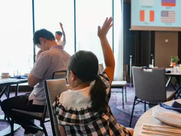 東京の高層ビルの間に干潟が出現！ ラグジュアリーホテルで新感覚の“干潟と食”の自由研究を体験してきた／親子レポ