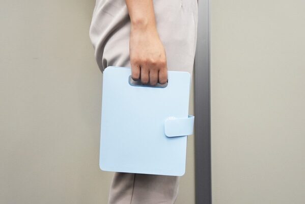 子どもの自己肯定感を高め、親のイライラも減る！「子ども向けお片付けファイル」が大ヒットするまで