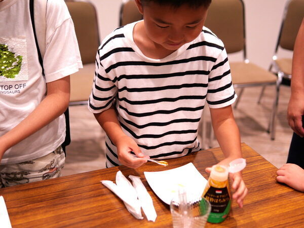 【無料で試食も♡】あま～いヒミツに息子もびっくり！「埼玉養蜂ハチミツ工場」に親子で潜入！