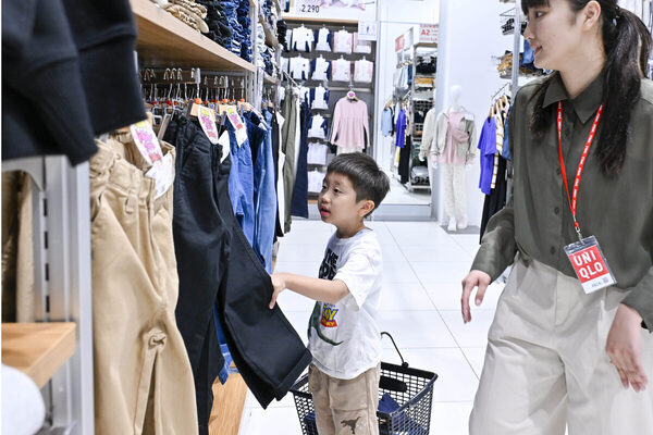 服を自分で選ぶと子どもの非認知能力が育つ！ユニクロ×てぃ先生の服育イベントに密着！