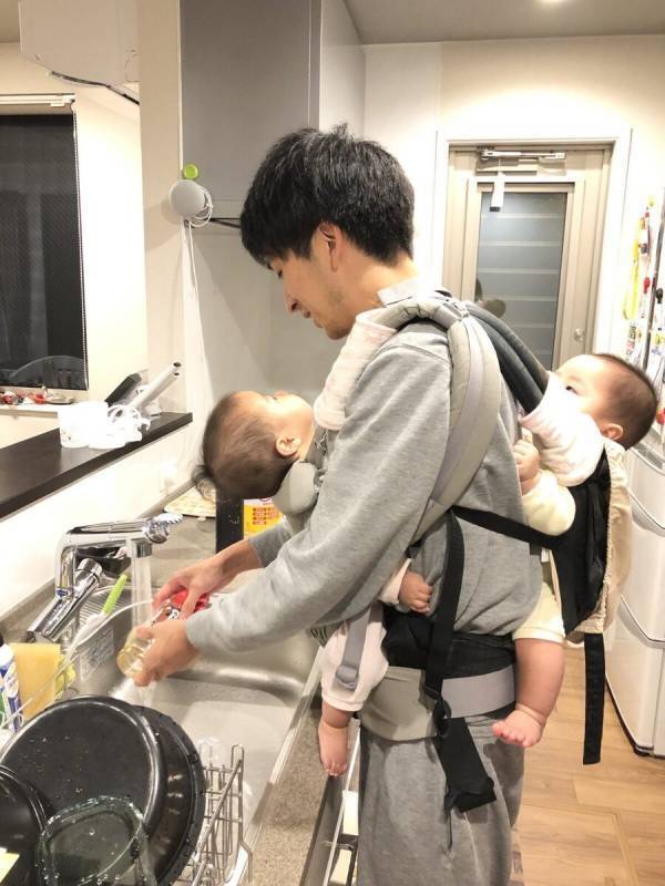 双子誕生で半年間の男性育休。夫婦2人いても想像以上に大変だった新生児期「今振り返っても貴重な経験」