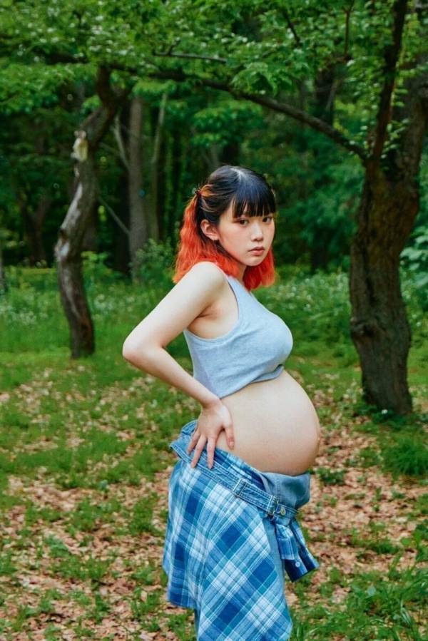 「妊娠を手放しで喜べない」総フォロワー60万人超・佐藤そるとさんが臨月まで妊娠を公表しなかった理由