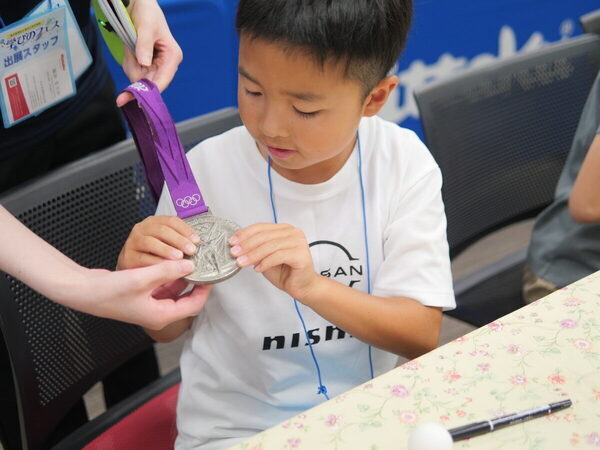 【大学がテーマパークに♡】オリンピックメダリストも登場！体験しながら学べる小学生向けフェスがすごい