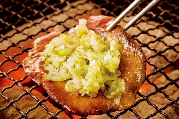 【1,518円→1円！】牛角の「上タン塩」が破格すぎ！ 平日限定の半額キャンペーンも