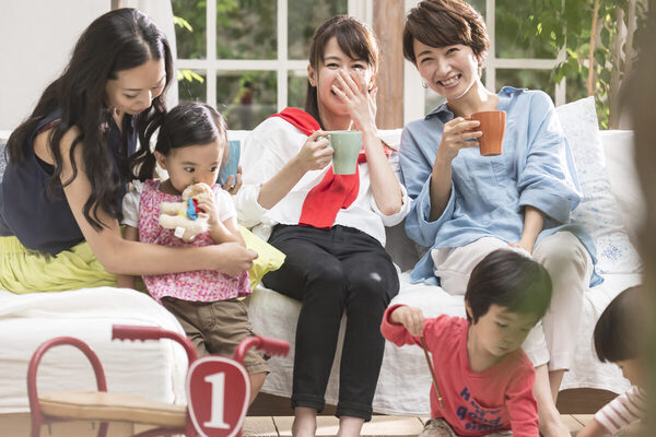 「学校行きたくない」子どものネガ発言に困惑したら…？ 三児の母・小児精神科医の内田舞さんが共感するポイント