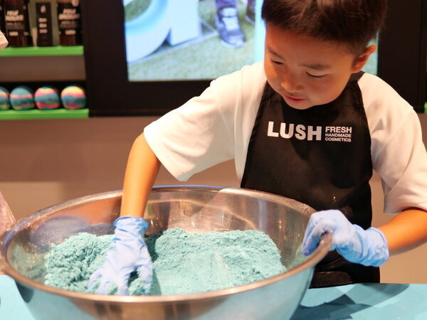 【あのバスボムが作れちゃう】ガチ本気！な「LUSH」の子ども向けお仕事体験プログラムがスゴイ