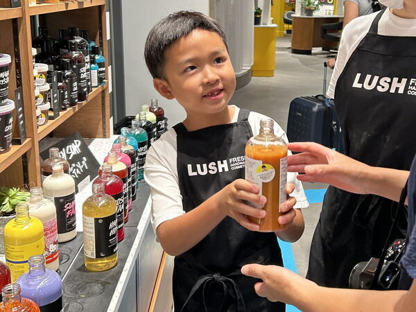 【あのバスボムが作れちゃう】ガチ本気！な「LUSH」の子ども向けお仕事体験プログラムがスゴイ
