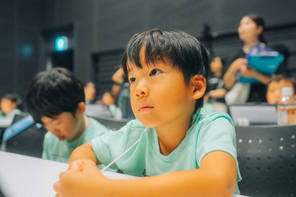 知育アプリで思考センスが育つ!? 子どもたちが火花を散らす知育アプリの全国大会「シンクシンクカップ2025」をレポート！