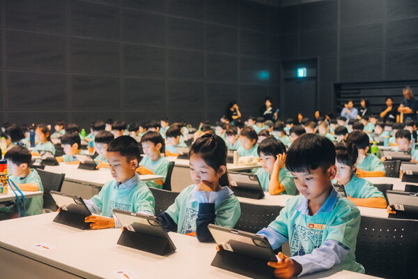 知育アプリで思考センスが育つ!? 子どもたちが火花を散らす知育アプリの全国大会「シンクシンクカップ2025」をレポート！