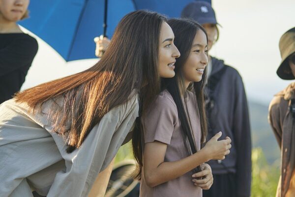 モデルの長谷川潤さんが思春期の娘と初共演！ 「『Mommy』から急に『Mom』に変わって…」切ない親心を明かす