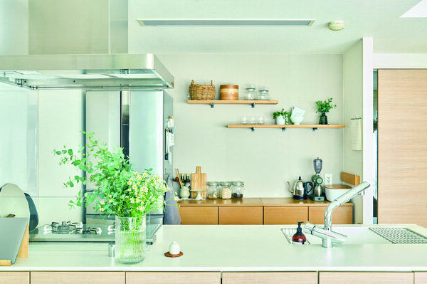 電子レンジを捨てたら変わった！ 2児のママがどの家にもある、3つのキッチン家電を手放してみたら…