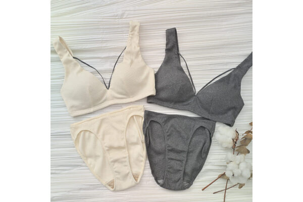 【AERA BLUE】盛れる！コットンブラが登場。バストメイクと心地よさが両立する高機能ブラレット