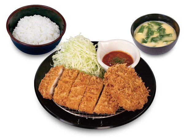ついにキター！【松のや×松屋】夢のコラボ実現！“うまトマロースかつ”新登場