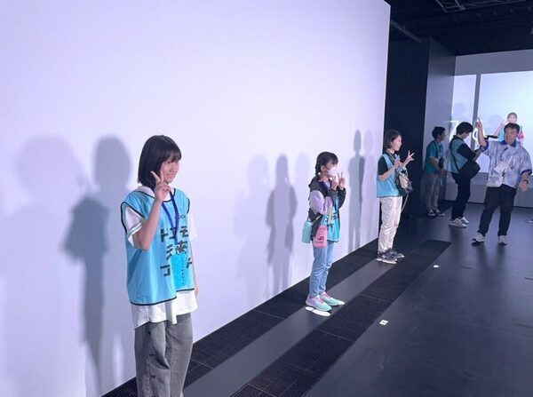 QuizKnockの須貝さん 東さんと一緒に未来の通信が体験できるドコモ未来フィールドが凄かった！