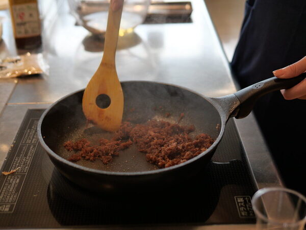 【300年を超える伝統の味】削って食べて、小4息子も思わず「うまっ！！」老舗かつお節専門店・にんべんの体験レポート