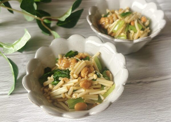 【新感覚】きのこが苦手な人にすすめたい！えのき×小松菜×納豆の手作りなめたけが簡単でおいしい