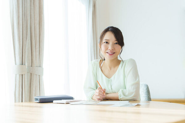 「子どもが誘拐される映画で泣く」「しんどいと夫に言う」メンタル不調をどう乗り越えた？ ママたちのセルフケア術