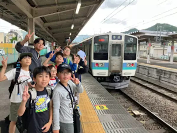 憧れの寝台特急「北斗星」に泊まれる!! 電車好きキッズの夢が叶う「電車博士キャンプ」開催