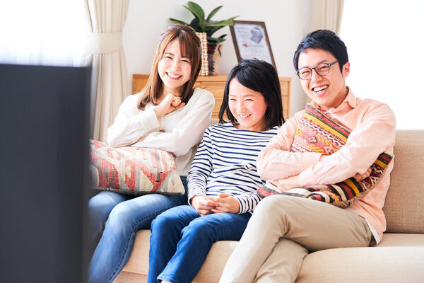 【安い】「テレビは3万円台でいいものが買える」勝間和代さんが推すテレビとは？