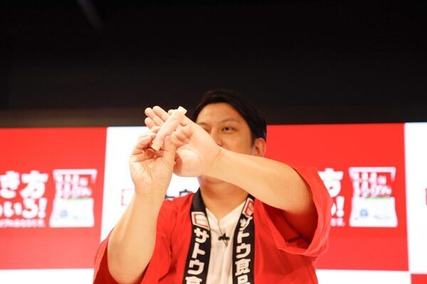 レインボー・ジャンボさん、小3ですでに尋常じゃない食欲だった!! 小6で110キロあった兄とそれぞれ20個も食べたものとは？