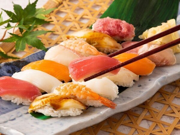 上にぎり寿司が時間無制限で食べ放題！とろける生帆立に贅沢ないくら！ ブッフェ料理も好きなだけ