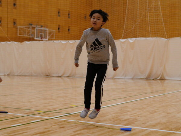 日本初のプロなわとびプレイヤーが伝授する「跳べた！」続出のヒミツ♪生山ヒジキさんの革命的レッスンに小４息子が潜入！